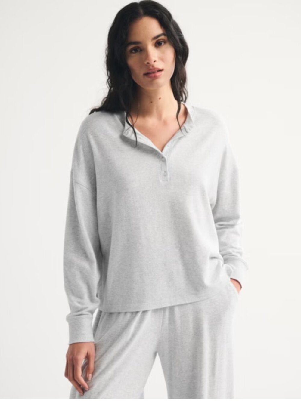 Abercrombie Long-Sleeve Cozy Lounge Knit Oversized Henley Top Large light grey